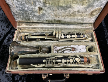 Photo Vintage G Leblanc Paris Grenadilla Wood Eb Alto Clarinet - Serial # 4527